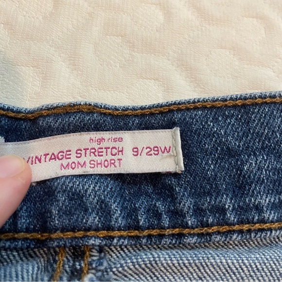 SO Distressed Denim Women's Shorts High Rise Vintage Stretch Mom Shorts 9 29W - Picture 5 of 10